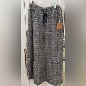 🌹NWT 🌹BAILEY ROSE🌹 Textured Navy Maxi Skirt with Drawstring Waist